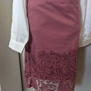 Mauve Skirt with Lace Trim